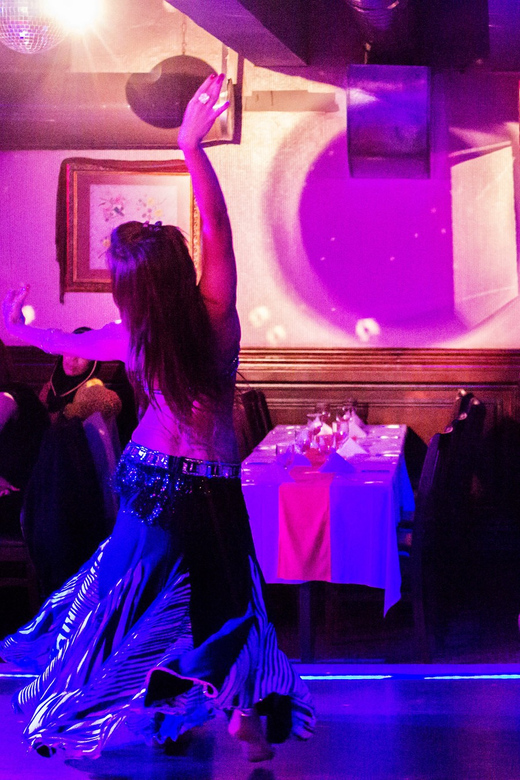 1001 Turkish Night Dinner Show in Istanbul - Dinner at a first-class restaurant: what to expect on your plate