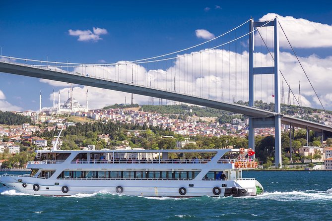 2 Continents Tour incl. Beylerbeyi Palace [full-day] - Camlica Hill viewpoint: the Bosphorus from above