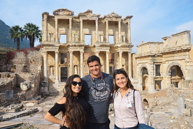 2 Days Ephesus & Pamukkale Tours From Istanbul - Selcuk, the Real Gateway to Ephesus, and the Guide Meet-Up Moment