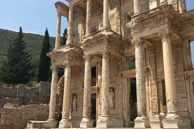 2 Days Private Ephesus and Pamukkale Tour from Istanbul - Kuşadası overnight: the value of not ending Day 1 in a travel fog