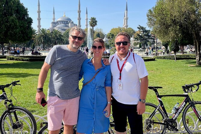 3-Hour Private Bike Tour in Istanbul - Fener and Balat: churches, synagogues, and mosques side by side