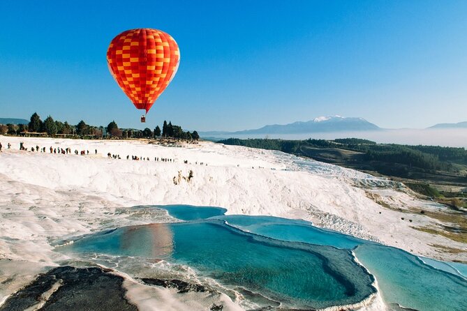 4-Days Cappadocia, Pamukkale and Ephesus Tour from Istanbul - Day 1 in Cappadocia: Göreme Panorama, Derinkuyu Underground City, and the Ihlara Valley Walk
