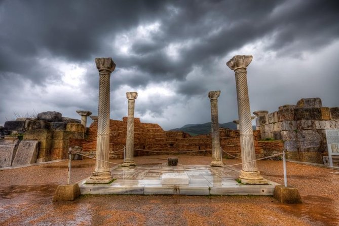 7 Days Highlights of Turkey Tour: Istanbul, Cappadocia, Pamukkale, Ephesus - Day 2 Istanbul classics: Sultanahmet, Hagia Sophia, Hippodrome, Balat, Iron Church, and the Bosphorus