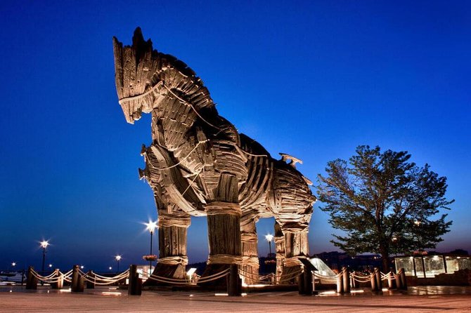 8 Day Turkey Tour; Istanbul, Gallipoli, Troy, Pergamon, Ephesus, Pamukkale - Istanbul first: Sultanahmet, Hagia Sophia, and Topkapi in one focused day