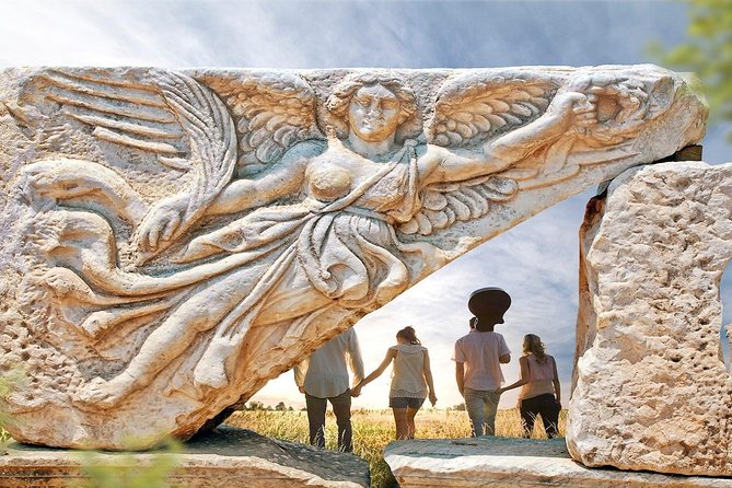 8 Days Best Of Turkey Packages tour:Istanbul Cappadocia Ephesus Pamukkale - Grand Bazaar and the Bosphorus Strait tour: shopping plus skyline time