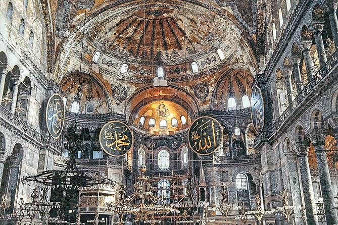 8 days by flights Istanbul Cappadocia Konya Ephesus Max 10 pax - Pamukkale and Hierapolis: terraces by mineral springs, then Kusadasi city base