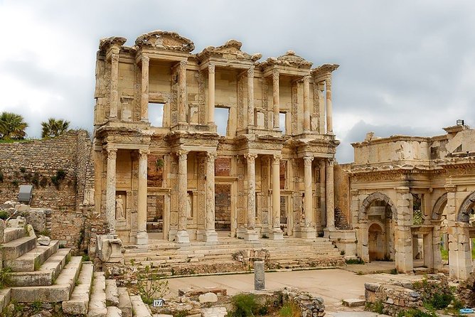 8 Days Relaxed Cappadocia, Ephesus, Pamukkale and Antalya Tour - Day 1 finishes in Kusadasi with a 4-star hotel