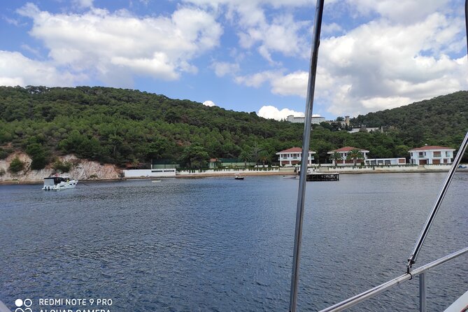 8-Hours Private Swimming Luxury Yacht Cruise to Princes' Island - Heybeliada for About Four Hours: Halki Walk Time