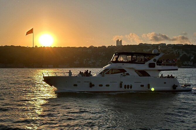 Afternoon Bosphorus Cruise Luxury Yacht with Professional Guide - Golden Horn extras: Galata Bridge and Galata Tower in the same afternoon