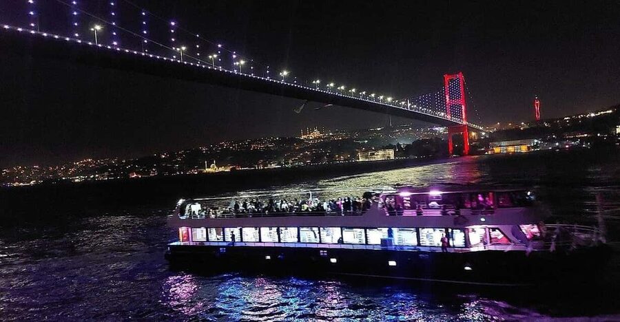All Inclusive; Istanbul Bosphorus Dinner Cruise w/live shows - Tips to Make Your Bosphorus Night Go Smooth
