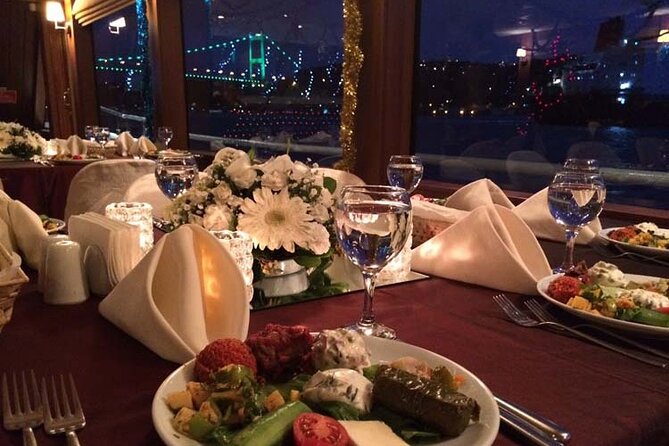 All Inclusive; Istanbul Bosphorus Dinner Cruise with Live Shows&Unlimited Drinks - Shore Stops Around Beşiktaş, Dolmabahçe, and Beylerbeyi