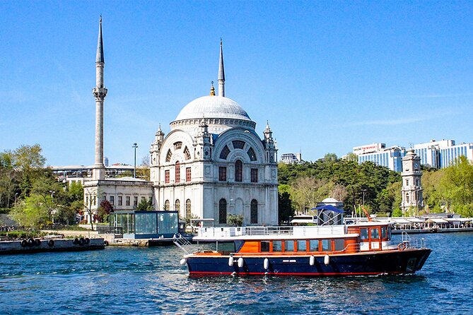 Asia-Europe with Bosphorus Full Day Inc.Museum fees and Lunch - Misir Carsisi, the Egyptian Bazaar, and shopping with a purpose