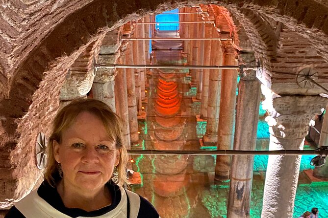 Basilica Cistern Expert Guided Tour Priority Entry - Meeting at Green Corner Cafe and how the 1-hour experience runs