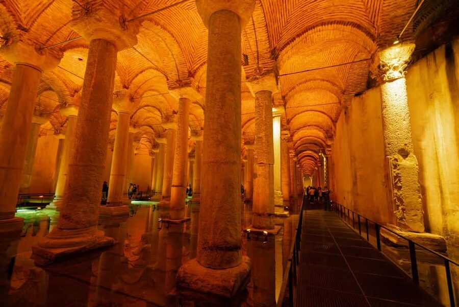 Basilica Cistern Guided Tour & Skip the Line Ticket - Unlimited time after the tour: the smart way to see it at your pace