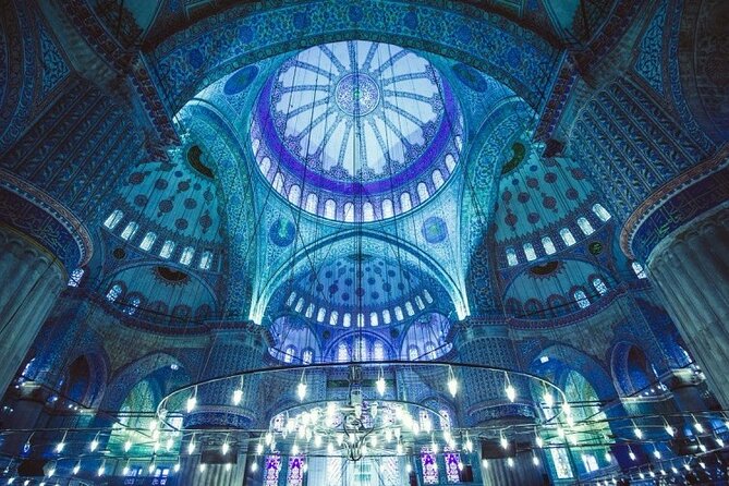 Best Istanbul tour with private guide by skipping ticket line - The guide experience: tailored pacing and photo help that’s actually useful
