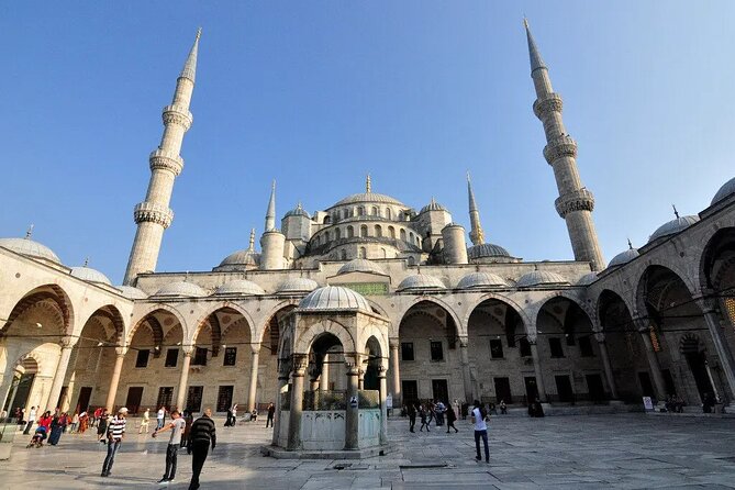 Best of Istanbul Full Day Private Tour With Guide - Topkapi Palace: Courtyards, the Harem, and Imperial Relics