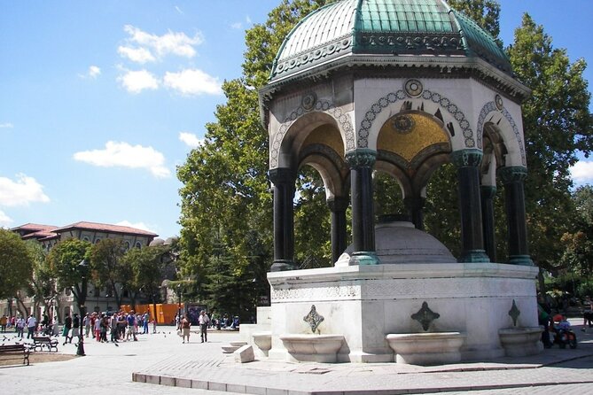 Best of Istanbul Full Day Private Tour With Guide - Basilica Cistern: Underground Cool and the Medusa Bases