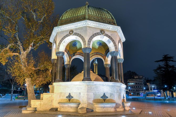 Best of Istanbul in 1 Day - Hippodrome: Obelisks, Columns, and Street-Level History