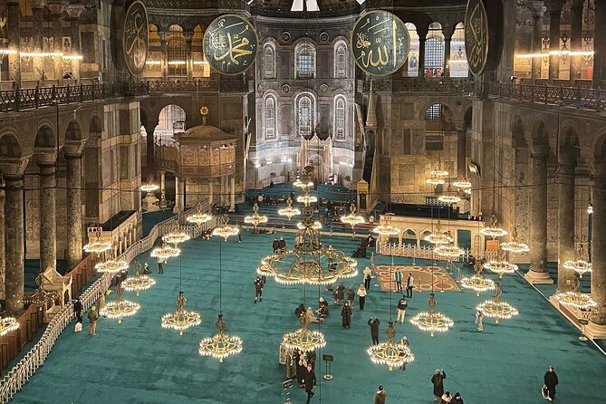 BEST Private Guided Istanbul Night Tour Halcyon - Çiçek Pasajı for a Quick Food Moment on İstiklal