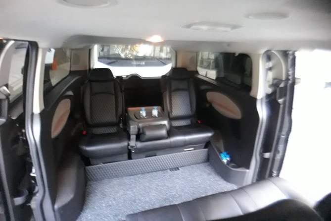 Beyoglu Region to IST Airport private transfer service - What “private” means for families and luggage