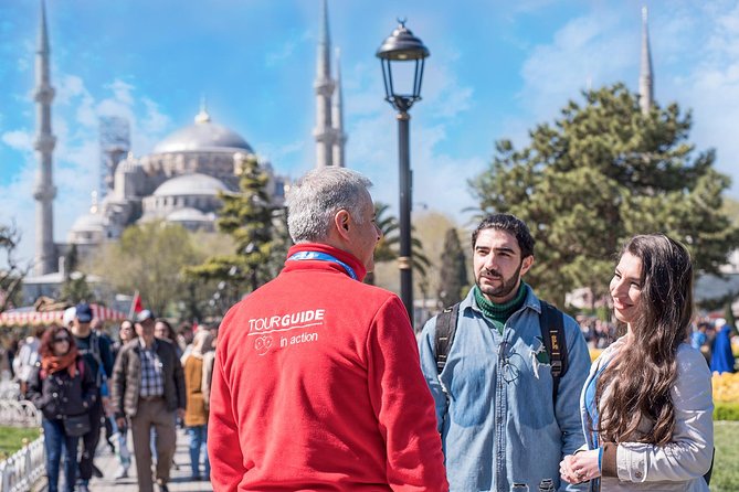 Blue Mosque and Sultanahmet Tour - Meeting point and how to avoid getting lost in Sultanahmet crowds