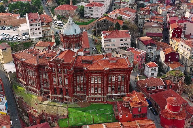 Bohemian Istanbul: Fener and Balat's Charm-Private Walking Tour - Vlaherna Meryem Ana Church and the Hagiasma fountain tradition