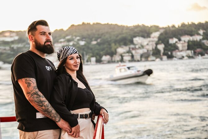 Bosphorus Cruise Boat Tour İstanbul And Golden Horn With Guide - Golden Horn hour: the harbor that explains Istanbul’s layers