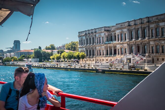 Bosphorus Cruise Boat Tour İstanbul And Golden Horn With Guide - The fort stop and lunch time: useful break or time sink