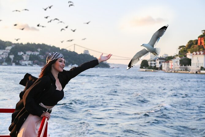 Bosphorus Cruise Boat Tour İstanbul And Golden Horn With Guide - Price and value: is $180 a fair deal?