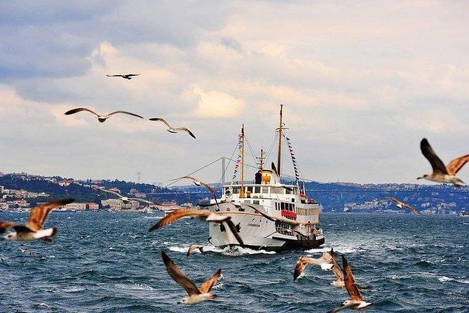 Bosphorus Cruise with Dolmabahce Palace and Istiklal Street Tour - Practical tips for an easy, comfortable day