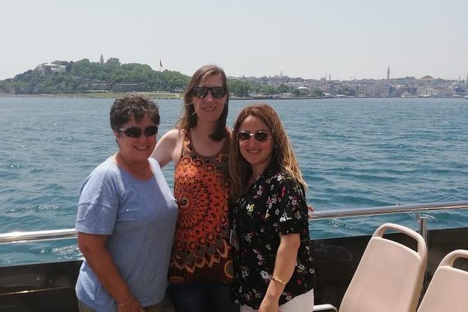Bosphorus Cruise with Dolmabahce Palace and Istiklal Street Tour - Dolmabahce Palace: Ottoman power, European style, and big rooms to focus on