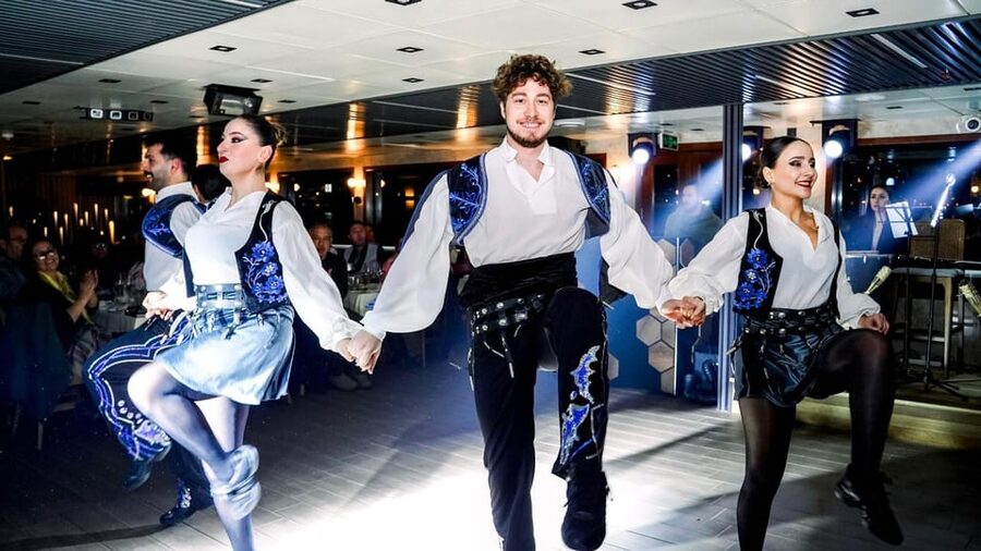 Bosphorus Dinner Cruise & Dance Shows with Private Table - A 3-Hour Bosphorus Night Cruise With Dinner and Dance Shows