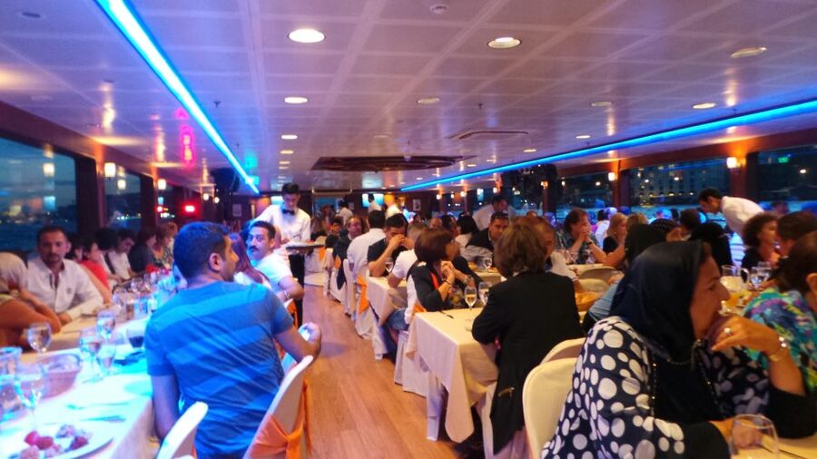 Bosphorus: Dinner Cruise with Live Performances Experience - The big idea: why this Bosphorus dinner cruise works