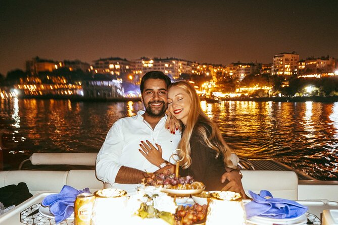 Bosphorus Dinner / Lunch Cruise - Private and Customizable - Maiden’s Tower and the Photo-Stop Moment