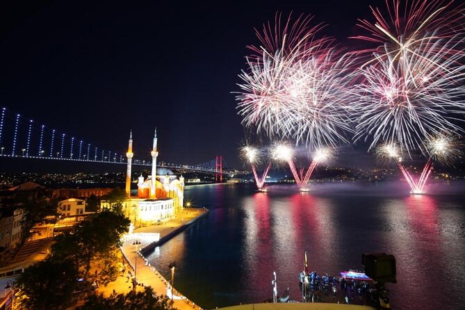 Bosphorus New Years Dinner Cruise Party in Istanbul 2026 - Key highlights to know before you go
