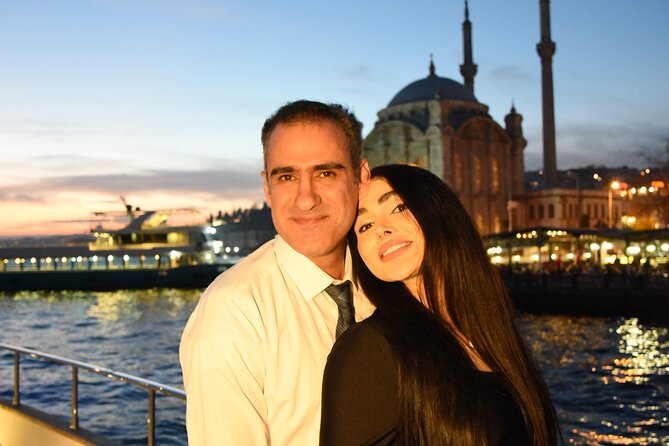 Bosphorus Night Cruise with Luxury Yacht - Two famous bridges: Bosphorus Bridge and Fatih Sultan Mehmet Bridge