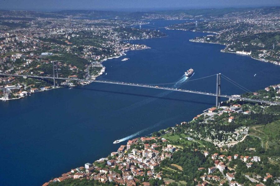 Bosphorus Only Boat Tour - Rumeli Fortress and the fortification photo moment