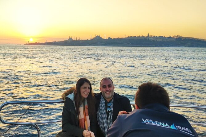 Bosphorus Sunset: An Enchanting Yacht Cruise in Istanbul - The Bosphorus at golden hour: the Europe-Asia split you can see