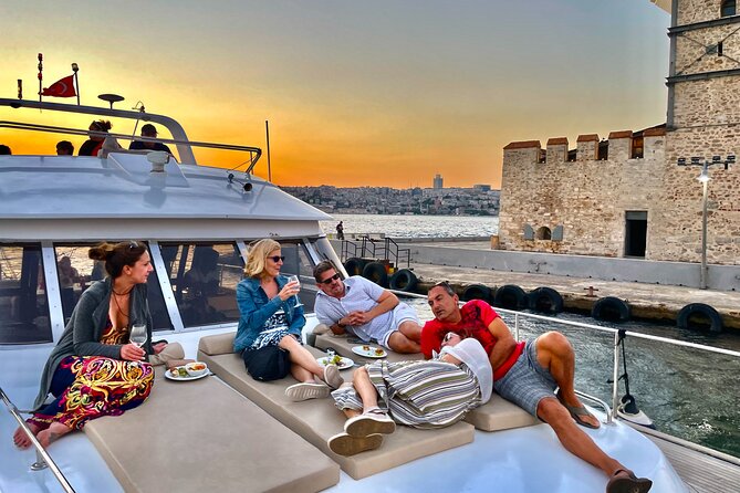 Bosphorus Sunset or Daytime Yacht Cruise with Snacks & Live Guide - Fatih Sultan Mehmet Bridge and Kanlıca: modern connection, seaside pause