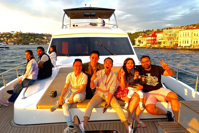 Bosphorus Sunset Yacht Cruise with Snacks and Live Guide - Best Seats for Photos and Sunset Watching
