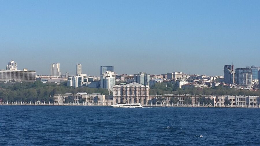 Bosphorus Tour With Lunch - What This Tour Really Does Well: Two Sides of Istanbul in One Flow