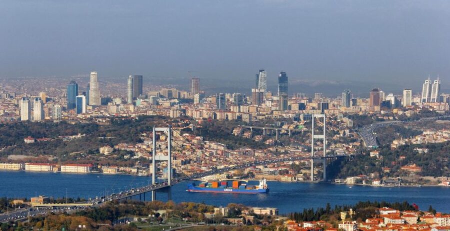 Bosphorus Tour With Lunch - Museum Visit and the Dolmabahçe Palace Monday and Thursday Swap