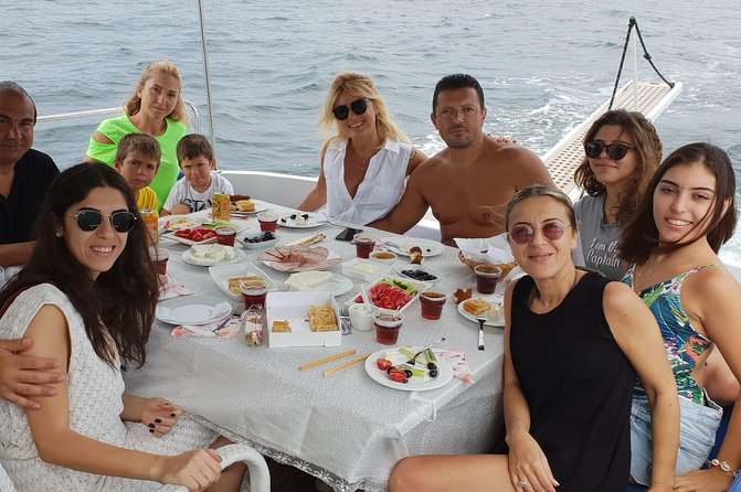Breakfast Cruise In Bosphorus With Private Yacht - Istanbul Waterfront Views: Palaces, Mosques, and City Geometry