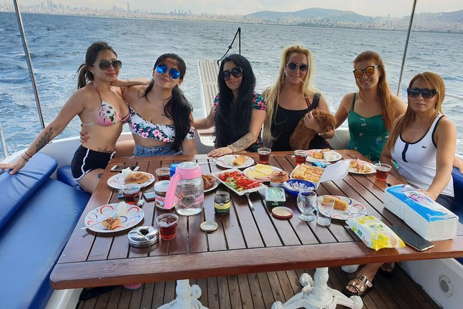 Breakfast Cruise In Bosphorus With Private Yacht - Crew, Comfort, and the Little Things That Change the Mood