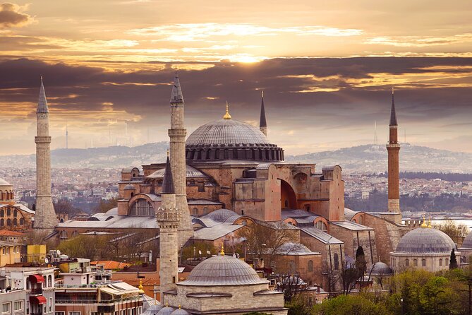 Byzantian and Ottoman City Tour Museum fees Lunch Inc - Grand Bazaar for one hour: shopping energy with a guided reset