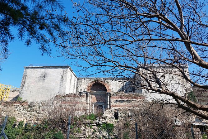 Byzantion Walk Path and City Walls of Istanbul - Pacing, Transport, and What to Wear