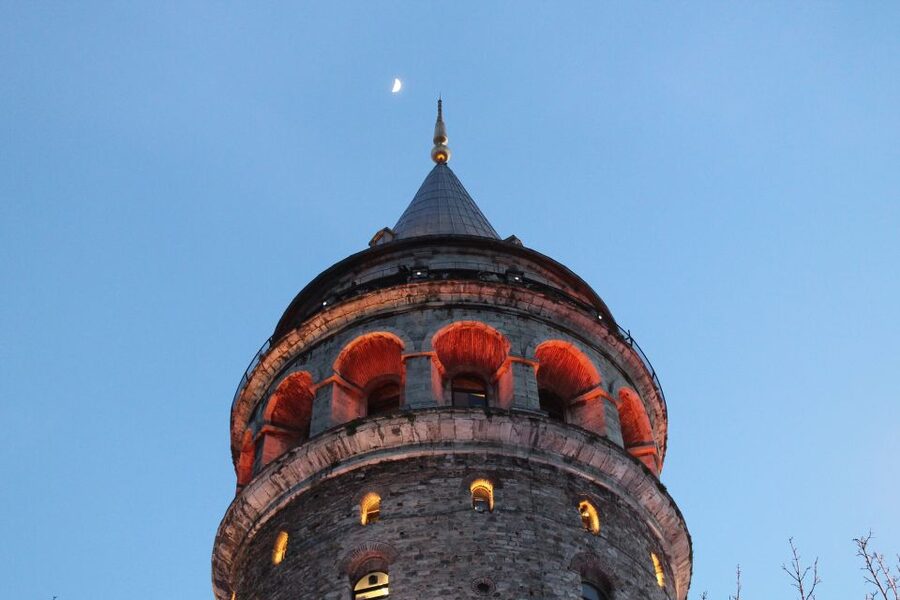 Car and Driver Private Tour in Istanbul - The hotel pickup and drop-off that actually saves your day