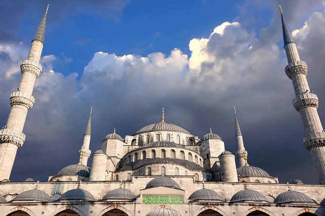 Classic Istanbul Tour Blue Mosque, Hippodrome, Hagia Sophia and Topkapi Palace - Blue Mosque (Sultan Ahmed Mosque), Why This Stop Is More Than Photos