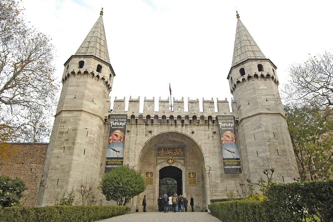 Constantinople to Istanbul - Full-Day Small Group Tour - Hagia Sophia (Ayasofya): How One Building Tells Multiple Empires