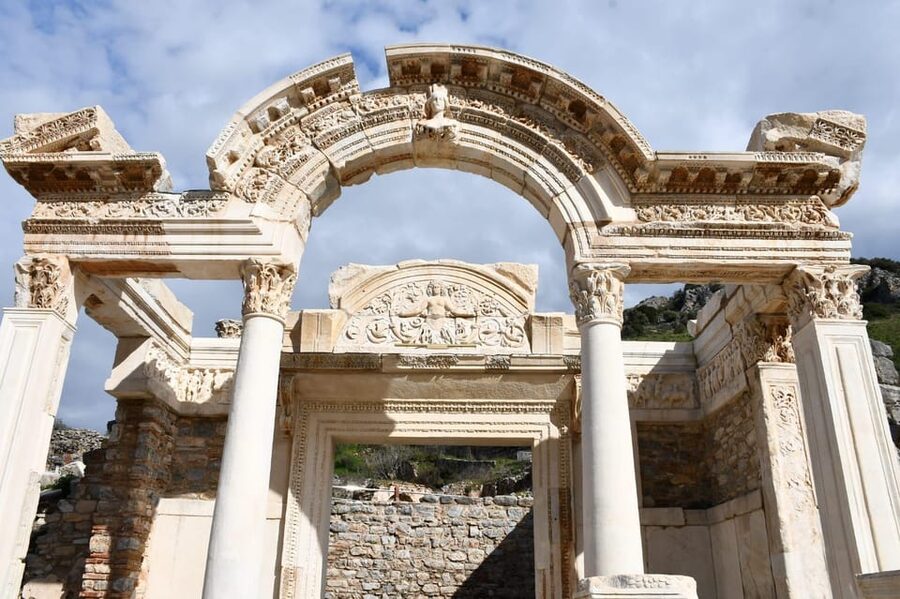 Daily Ephesus&Pamukkale Tour from Istanbul by Return Flight - Why the Guide Matters More Than You Think